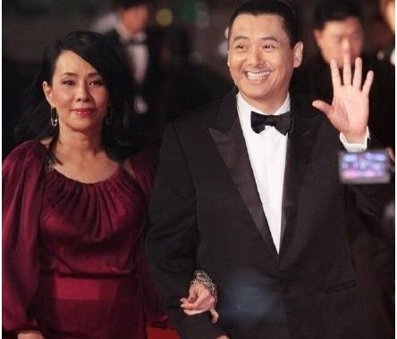 周润发决定死后捐出所有家产 周润发决定死后捐出的家产有多少