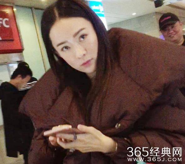 霍思燕新造型被批品味下降 霍思燕什么新造型被批品味下降