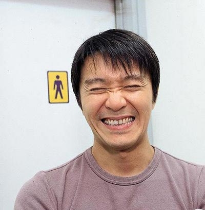 搭档周星驰李连杰，上过春晚，和老板隐婚生子，如今沦为十八线