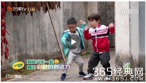 jasper神复制陈小春是怎么回事 jasper尬舞视频