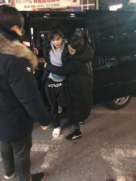 孟佳怎么受伤的严重吗 孟佳是谁资料照片介绍