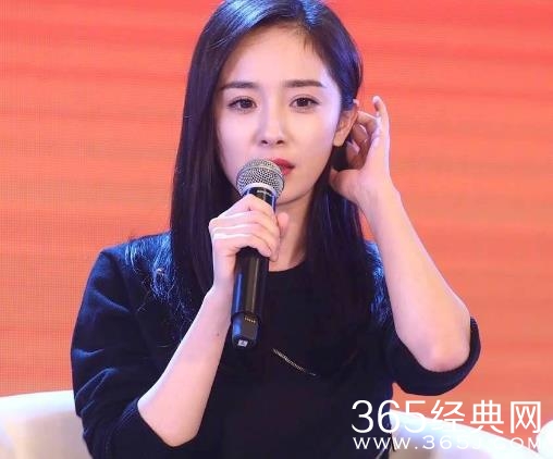 杨幂会场吐槽导演是怎么回事  杨幂吐槽的导演是谁