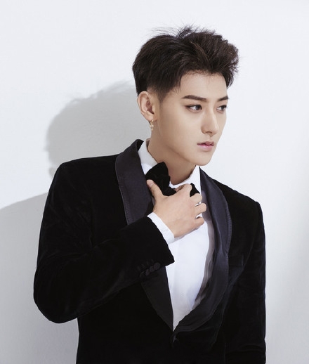 黄子韬改名华语流行音乐之王是怎么回事 黄子韬改名华语流行音乐之王配吗