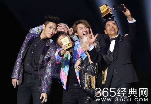 【综艺甜饼】第21期：之前何等火爆的MAMA，怎么沦落到一半大奖偶像都懒得出席？