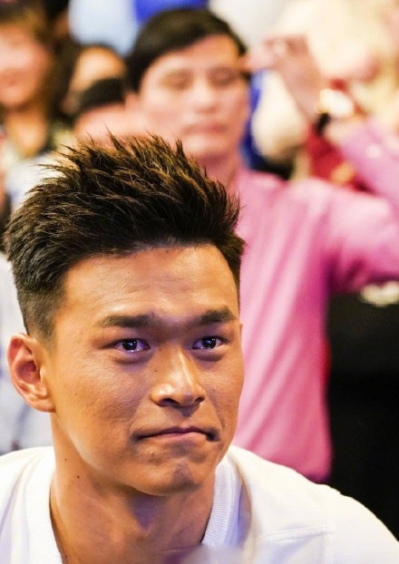 孙杨生日为什么哭了 孙杨生日会激动落泪现场照