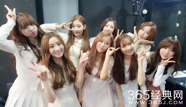 舞台上耳洞撕裂大流血的韩国女星是谁 韩国女星舞台上耳洞撕裂大流血原因