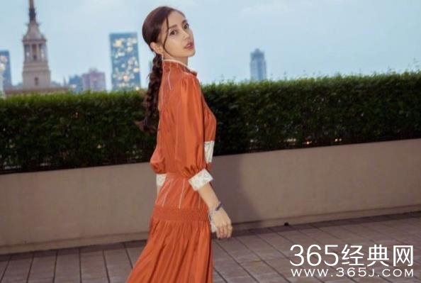 赵丽颖angelababy撞衫惹争论 赵丽颖angelababy撞衫谁更好看