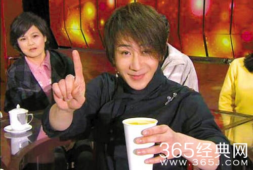 【娱情小卖部】第十九期：2018狗年春晚节目单曝光，马云表演武术，刘强东演小品