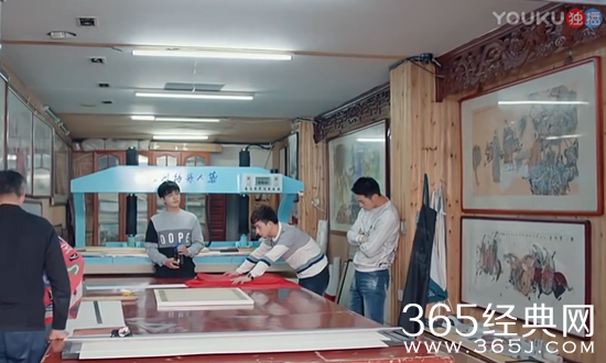 一起同过窗2路桥川参展的摄影作品是什么 一起同过窗2钟白给路桥川的摄影作品是什么