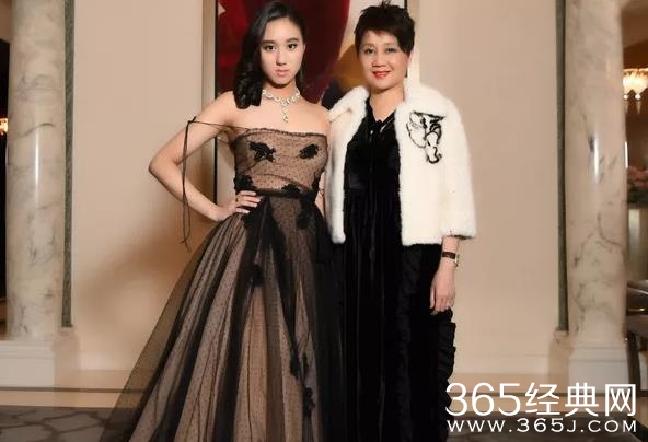 赌王最美女儿近照曝光 赌王最美女儿长什么样