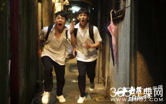 十七后 与青春化敌为友电影主要讲述了什么故事 十七后 与青春化敌为友电影剧情介绍