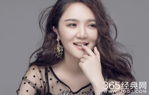 湖南卫视跨年晚会代替谢娜的主持人是谁 湖南卫视跨年晚会代替谢娜的主持人身份背景介绍