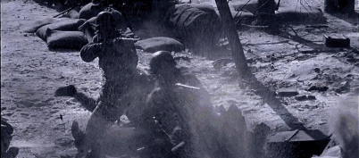 【侃侃殿影】第三十二期：《集结号》与《芳华》两场战争对比，最美好的可能只存在回忆里