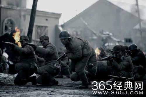 【侃侃殿影】第三十二期：《集结号》与《芳华》两场战争对比，最美好的可能只存在回忆里