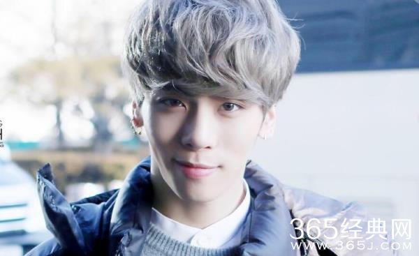 黄子韬发文缅怀金钟铉内容是什么  黄子韬金钟铉是什么关系