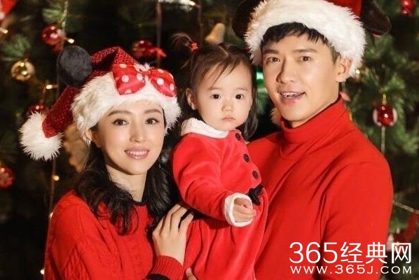 高云翔董璇圣诞写真曝光 高云翔董璇圣诞写真图集
