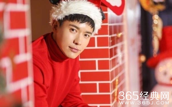 高云翔董璇圣诞写真曝光 高云翔董璇圣诞写真图集