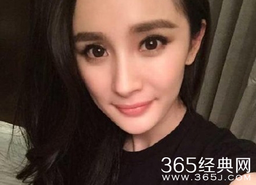 杨幂喜欢泡脚养生是真的吗 杨幂喜欢泡脚是因为脚臭吗