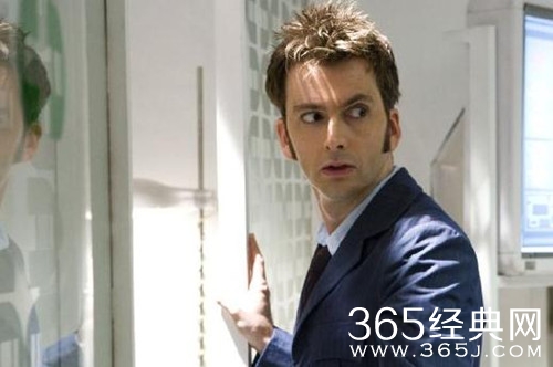 【就是个水槽】第十八期：英国最血腥儿童剧的圣诞节：每逢圣诞节，外星人都要出来作妖