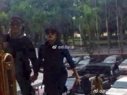 网友新加坡偶遇章子怡汪峰 章子怡汪峰新加坡度假为什么没带大女儿