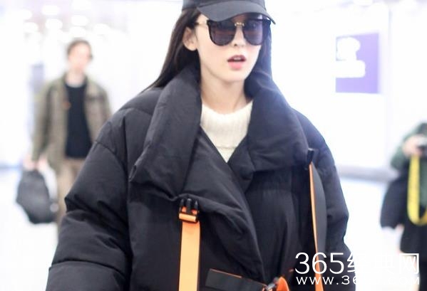 古力娜扎与范冰冰撞衫的是哪件衣服 古力娜扎与范冰冰撞衫谁更好看