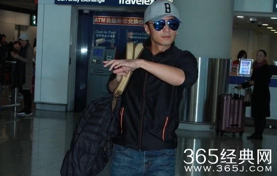 【红绿鲤娱】第十九期：谢霆锋甜蜜爆料和王菲天天像过节 而张柏芝那边累到吃饭睡着