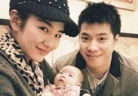 黄毅清怒怼前妻：黄奕等于马蓉的平方 黄毅清为什么说黄奕等于马蓉的平方