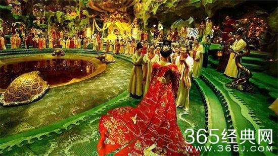 【侃侃殿影】哪有什么史实，《妖猫传》不过是陈凯歌写给陈红的一封情书。