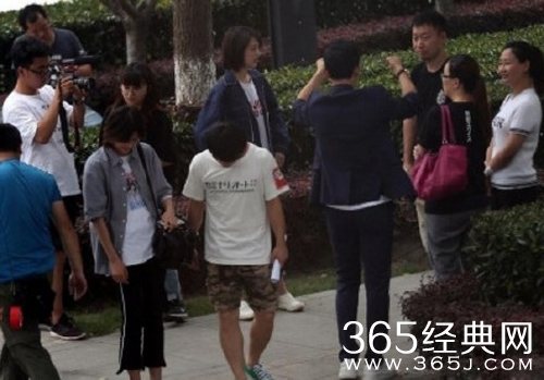 郑爽与替身同框照曝光 郑爽替身是谁资料照片介绍