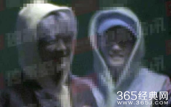 鹿晗关晓彤索吻熊抱归家过夜被拍 鹿晗关晓彤同居多久了