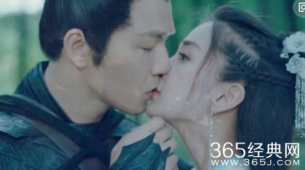 Baby自曝和黄轩拍吻戏要用保鲜膜 Baby自曝和黄轩拍吻戏为什么用保鲜膜