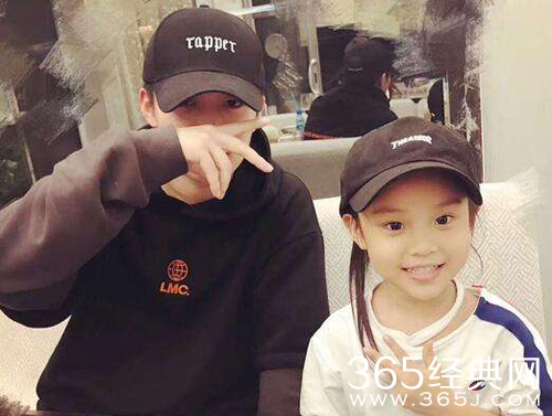 【娱情小卖部】第三十期：李小璐事件贾乃亮彻夜难眠，为讨李小璐欢心，疯狂模仿pgone