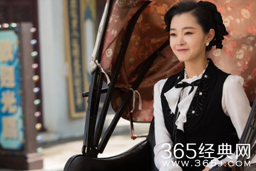 小楼又东风吕晗芝是谁演的 小楼又东风吕晗芝扮演者资料介绍