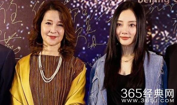 李小璐妈妈霸气发声力挺李小璐 李小璐妈妈发声说了什么