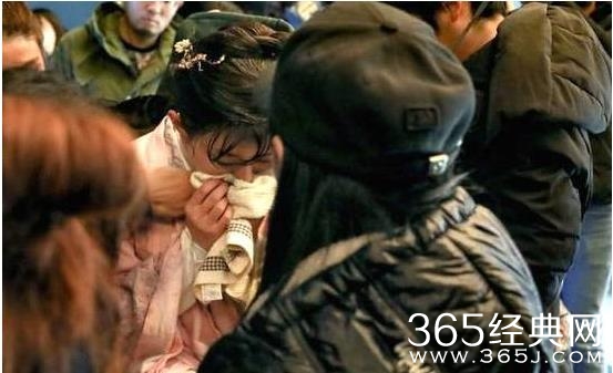 赵丽颖新戏跳水被吓哭是什么情况 赵丽颖新戏跳水为什么被吓哭