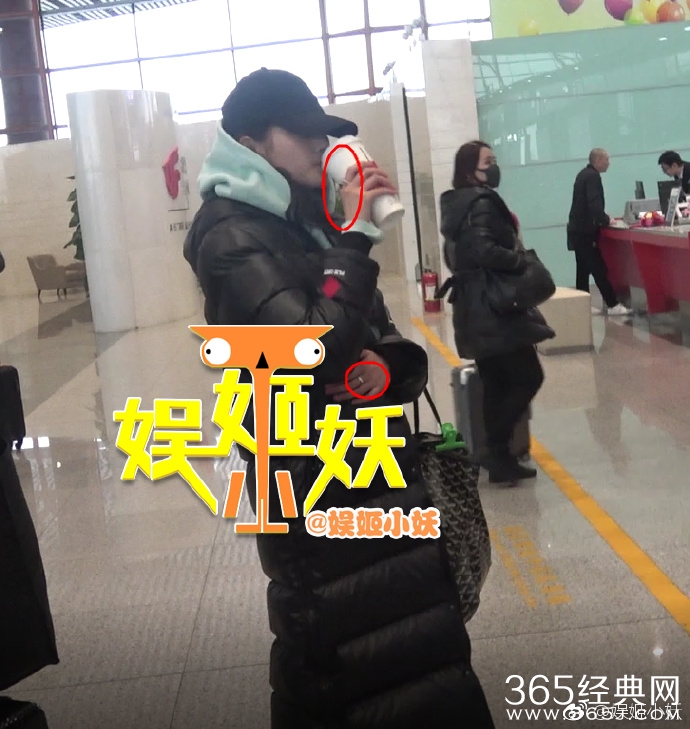 鹿晗和关晓彤订婚了吗 关晓彤和鹿晗交往父母同意吗