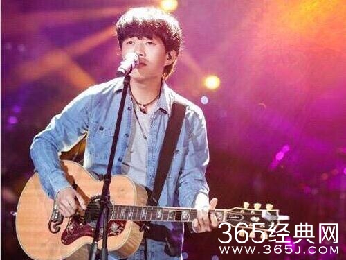 【娱情小卖部】三十三期：曲目不够欺骗观众，赵雷梁咏琪演唱会违规，被处罚5万元