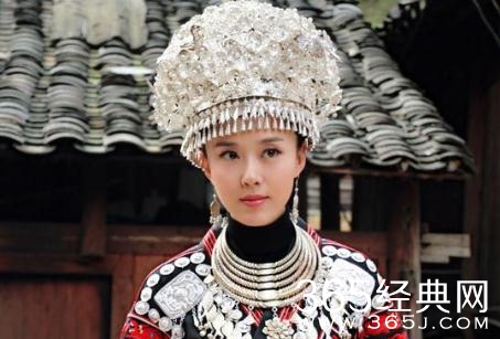 云上绣娘冯小蝶和龙修刚是什么关系 云上绣娘冯小蝶和龙修刚结局在一起了吗