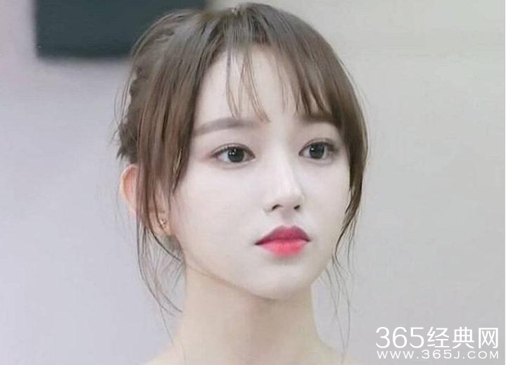 程潇是谁资料照片遭扒 艺术体操女神程潇多大了