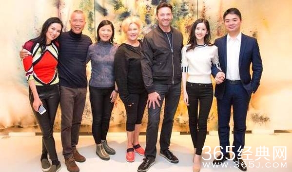 章泽天被曝现身邓文迪豪宅打牌  章泽天邓文迪是什么关系