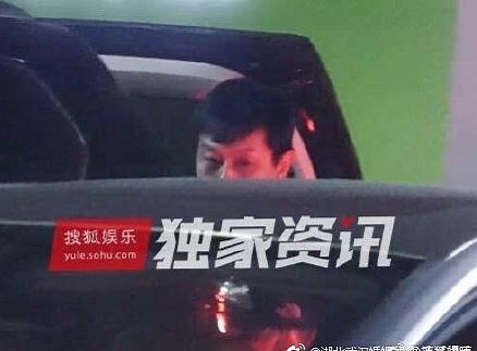 开车接杜鹃的男子是杜鹃的爸爸吗 杜鹃恋情曝光真相