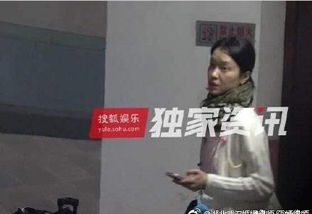 开车接杜鹃的男子是杜鹃的爸爸吗 杜鹃恋情曝光真相