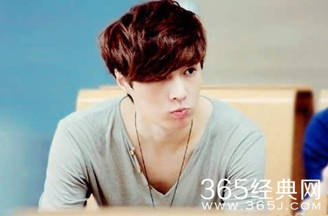 【综艺甜饼】60期：《偶像练习生》张艺兴哭了，从一名练习生到偶像的距离有多长？