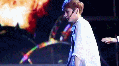 【综艺甜饼】60期：《偶像练习生》张艺兴哭了，从一名练习生到偶像的距离有多长？