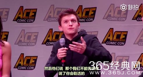 【就是个水槽】第三十期：漫威《黑豹》剧情是什么？主演博斯曼在鸡毛秀采访里这么说