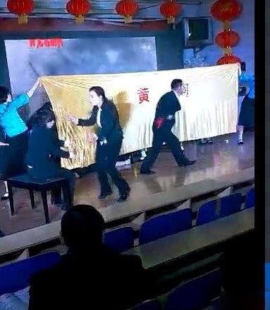 年终奖版的黄河大合唱完整视频 黄河大合唱年终奖歌词