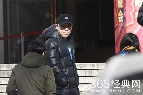 2018央视春晚黄渤唱什么歌 2018央视春晚黄渤表演什么节目