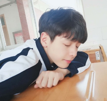 快乐大本营最新一期上的任胤菘是谁 任胤菘个人资料背景介绍微博昵称