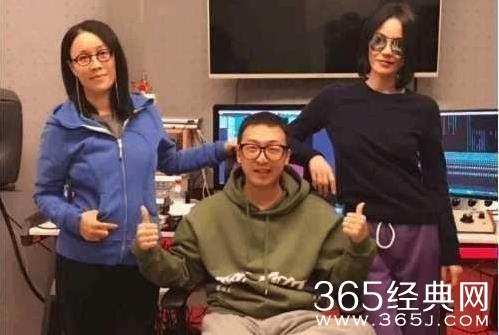 王菲春狗年春晚试妆照曝光 王菲春狗年春晚试妆照什么样