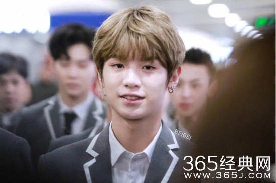 偶像练习生Justin黄明昊为什么叫贾富贵 Justin家里很有钱是真的吗